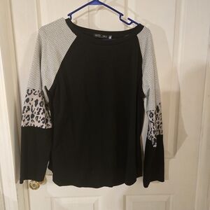 Cheetah Accent Black Long-Sleeve Raglan Top